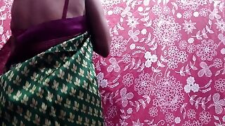 Marathi Housewife Seducing In The Saree Undressing